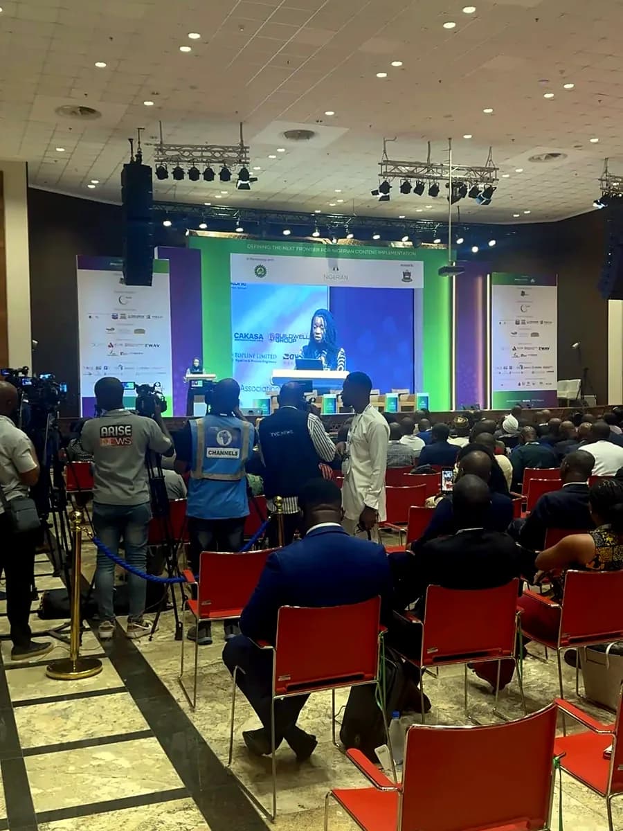 Sala de conferencias del Foro PNC